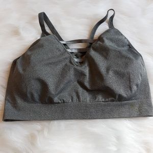 50%Puma sports bra size XL